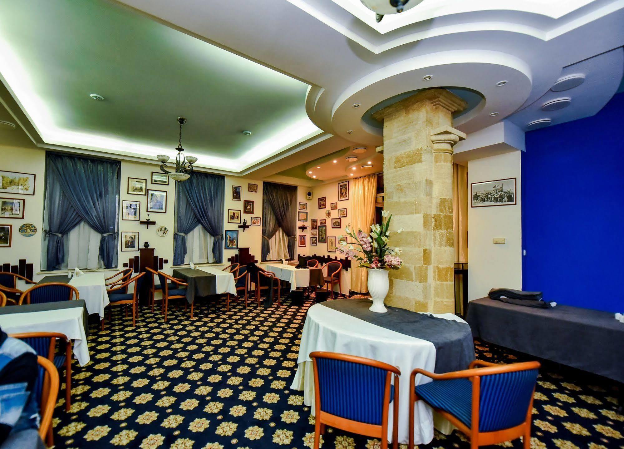 Mesogios Hotel Chisinau Exterior foto